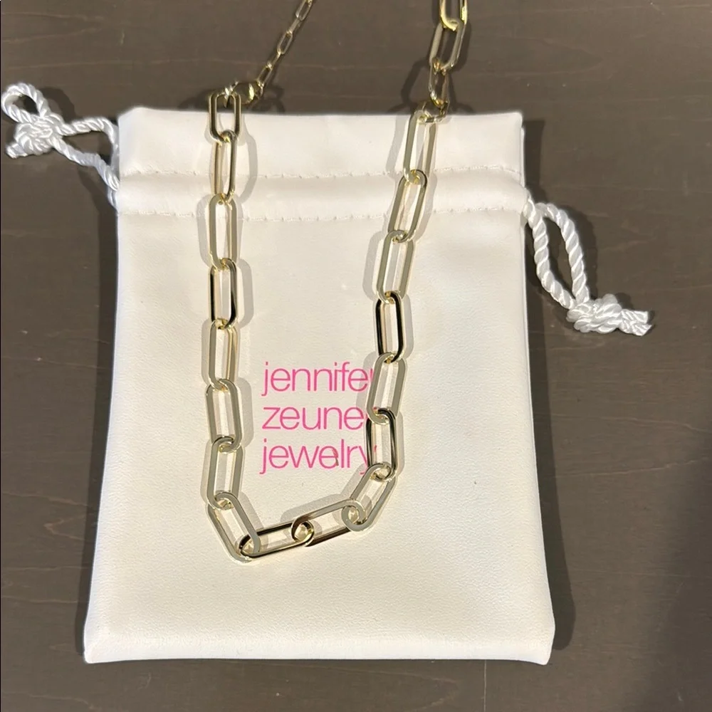 Marta Oval Link Chain Necklace - Picture 2 of 3